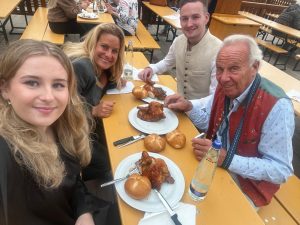 Hofbräukeller, Wiesn, Silja Steinberg, Hofbräufestzelt