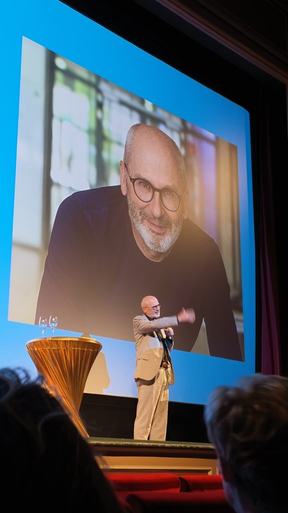 Peter Grandl, Bestsellerautor von "Turmschatten" auf dem MPE-Media 2026 von Monika von Pölnitz-Egloffstein im Bericht von STADTLOCKE