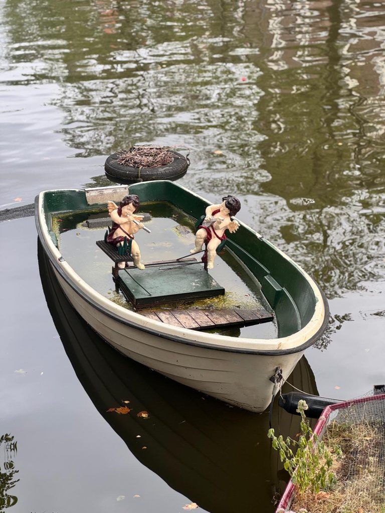 Boot auf Amsterdamer Gracht
